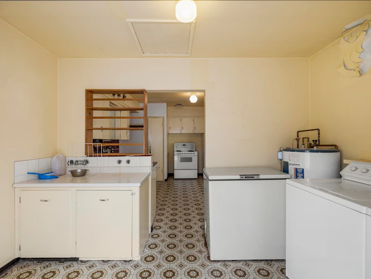 7544 Main Street, Vancouver, BC, V5V 3R6 - 35