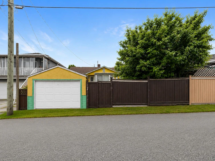 7544 Main Street, Vancouver, BC, V5V 3R6 - 11