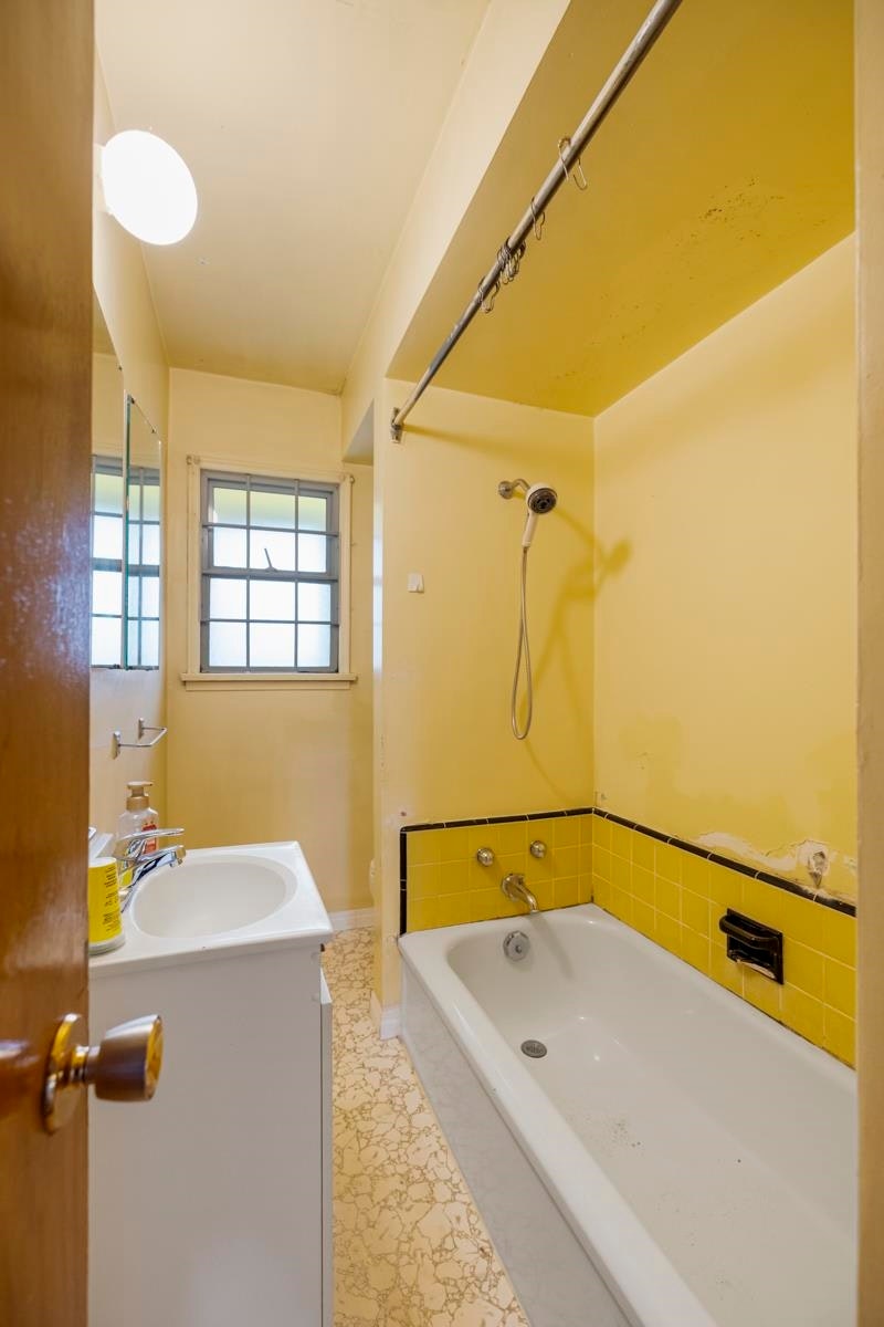 7544 Main Street, Vancouver, BC, V5V 3R6 - 32