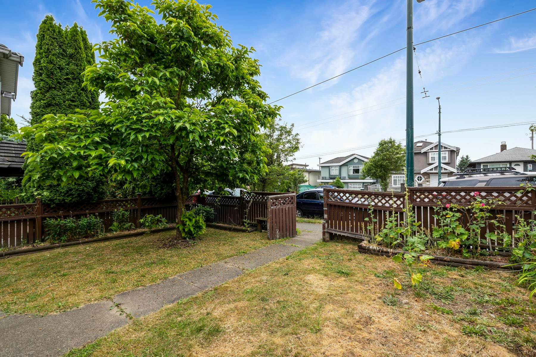 7544 Main Street, Vancouver, BC, V5V 3R6 - 9