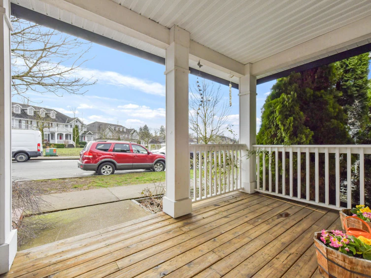 18043 70 Avenue, Surrey, BC, V3S 6X3 - 2