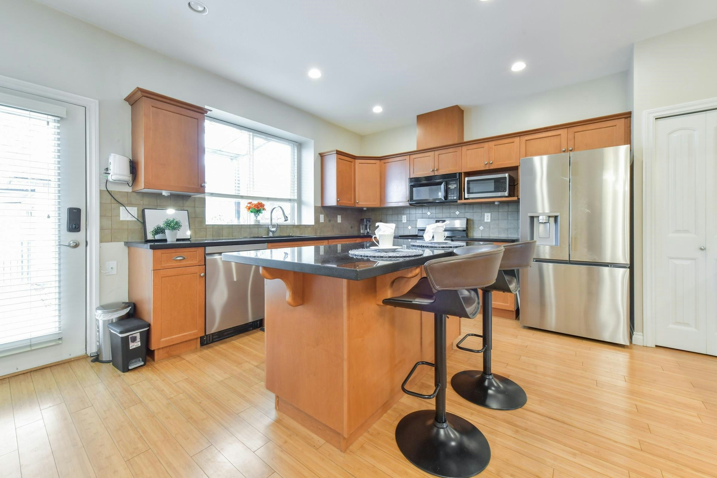 18043 70 Avenue, Surrey, BC, V3S 6X3 - 9