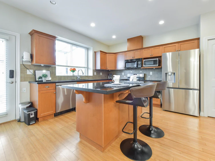 18043 70 Avenue, Surrey, BC, V3S 6X3 - 9