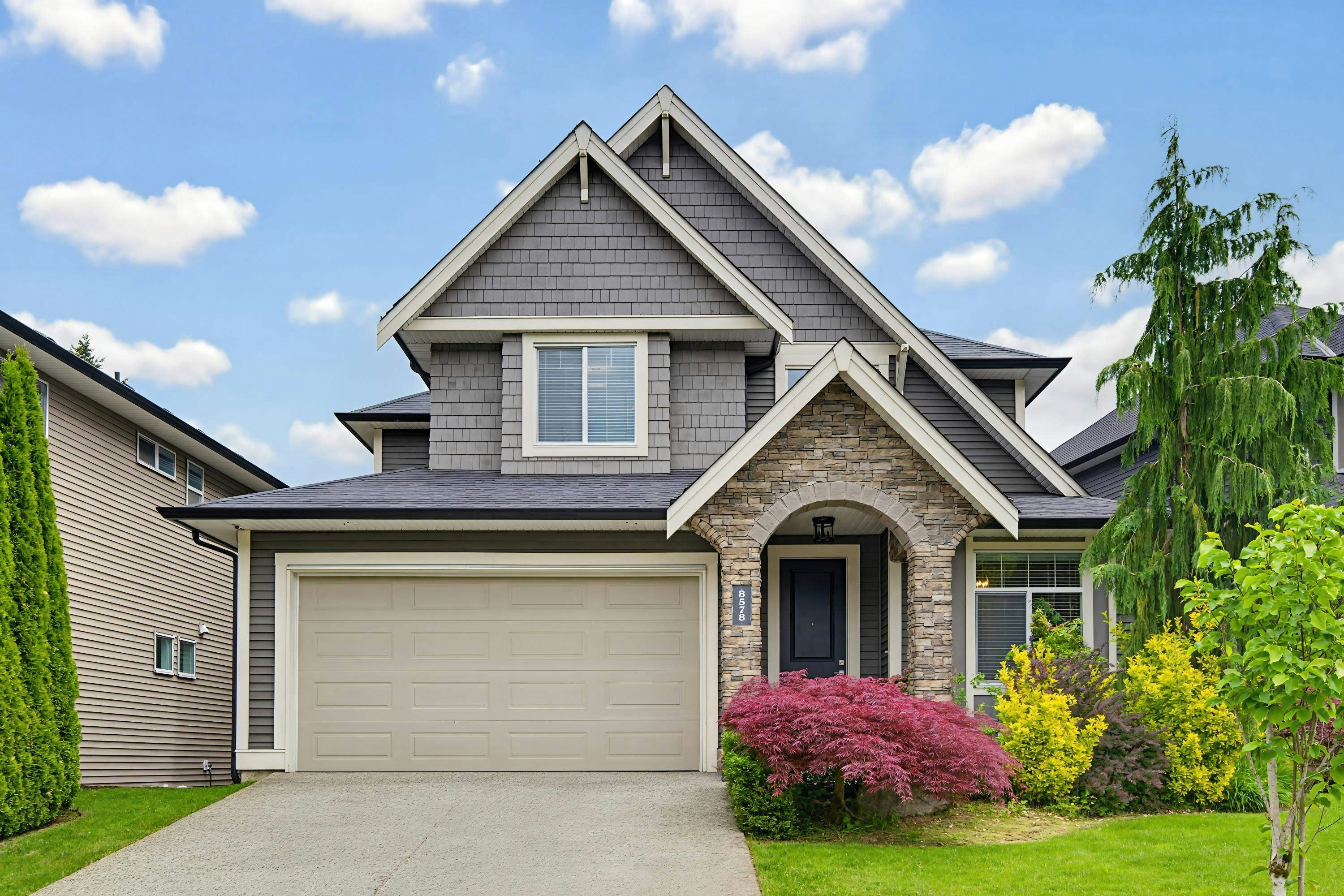 8578 205b Street, Langley, BC, V2Y 0P6