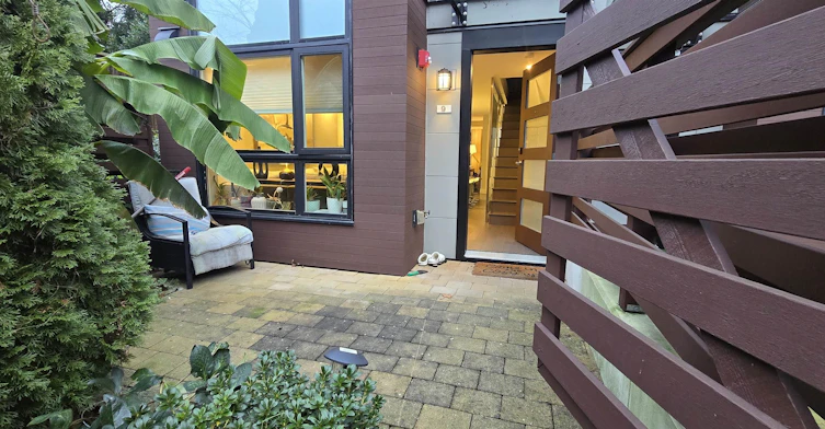 9-2358 Western Avenue, North Vancouver, BC, V7M 2L3