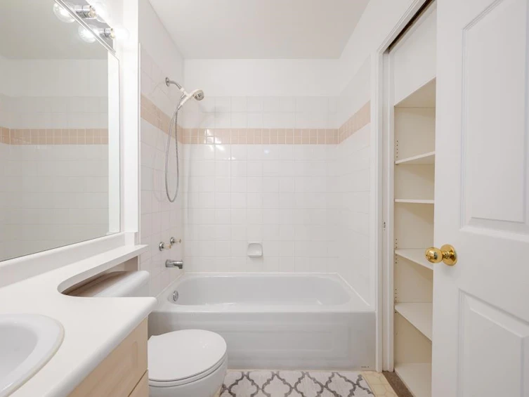 16-13713 72a Avenue, Surrey, BC, V3W 1K2 - 24