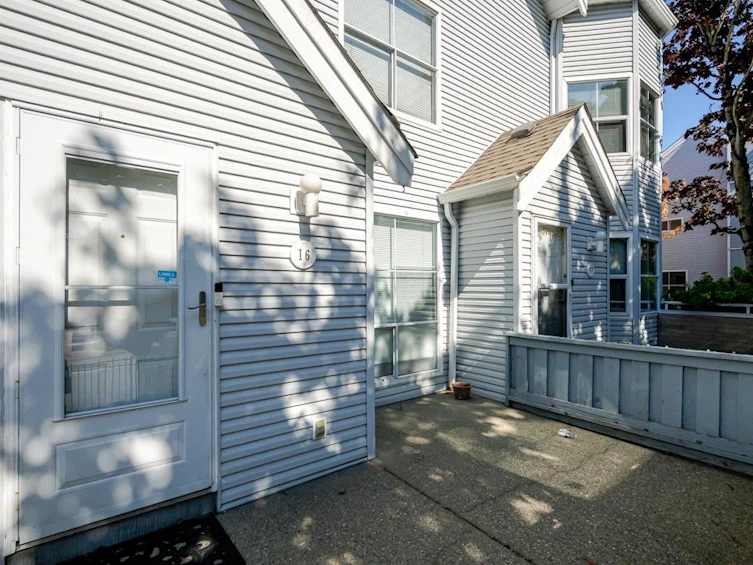 16-13713 72a Avenue, Surrey, BC, V3W 1K2 - 3