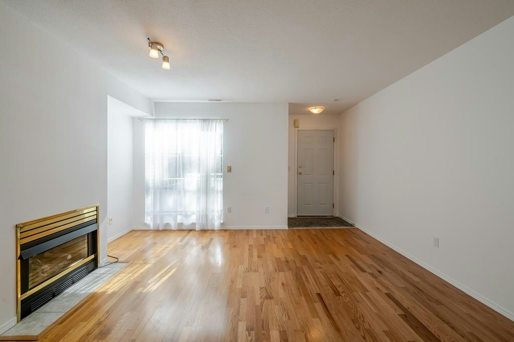 16-13713 72a Avenue, Surrey, BC, V3W 1K2 - 8