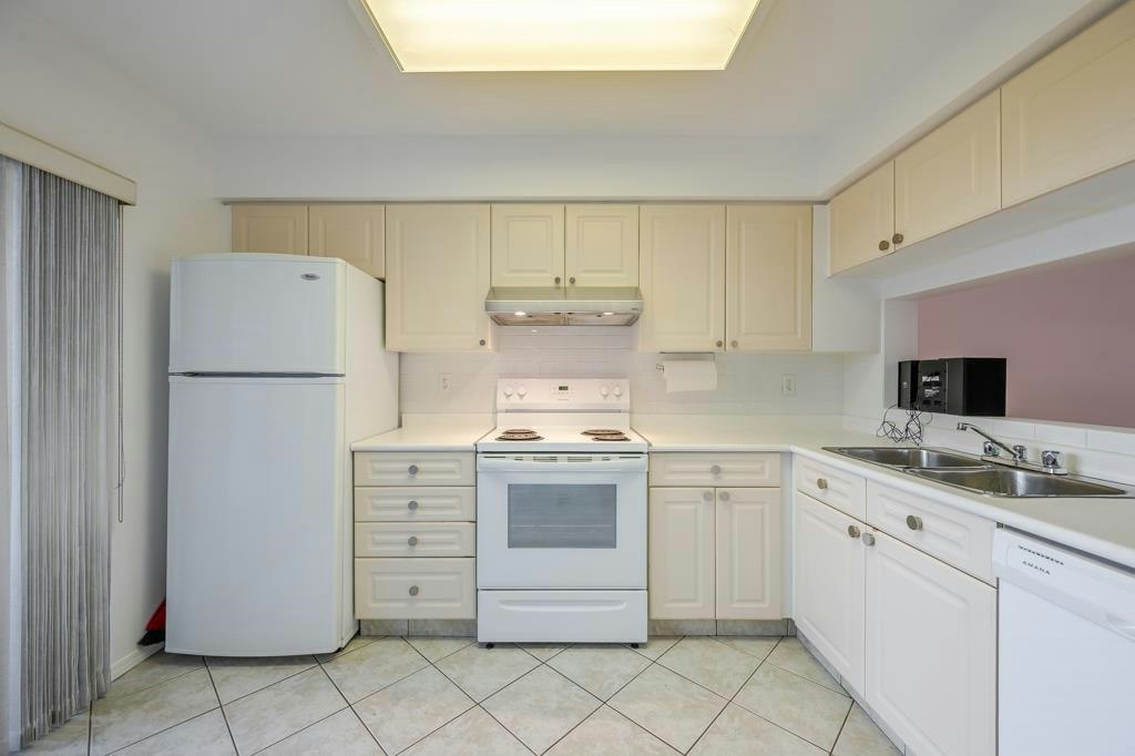 16-13713 72a Avenue, Surrey, BC, V3W 1K2 - 15