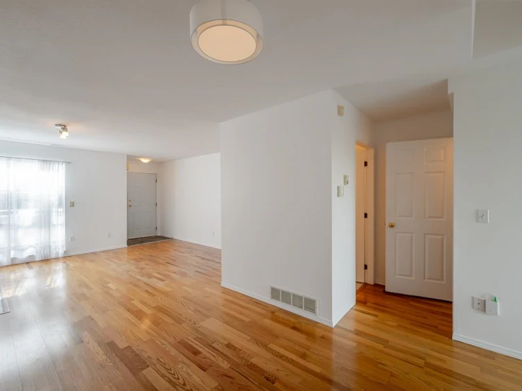 16-13713 72a Avenue, Surrey, BC, V3W 1K2 - 12