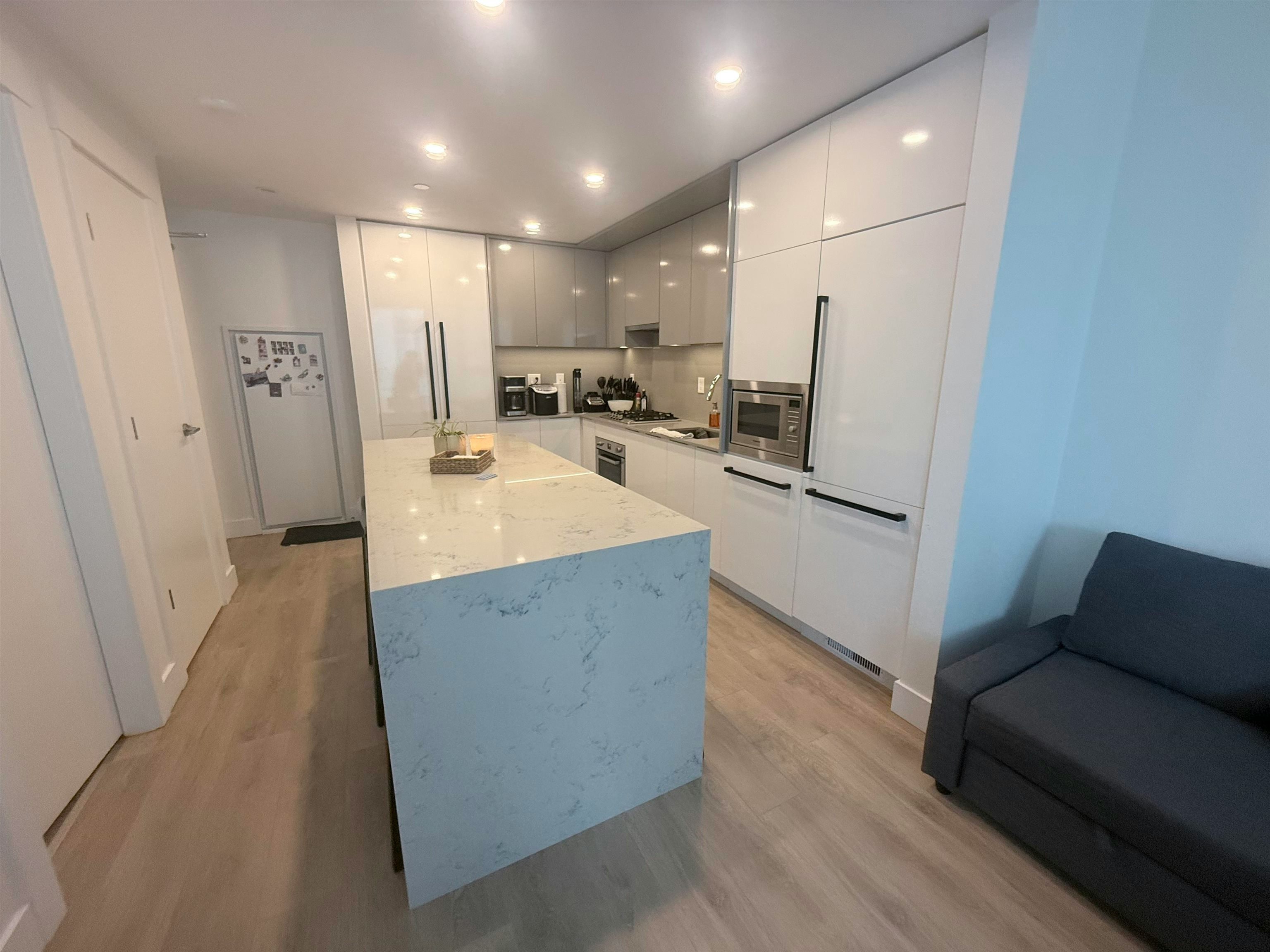 2510-4711 Hazel Street, Burnaby, BC, V5H 0J9