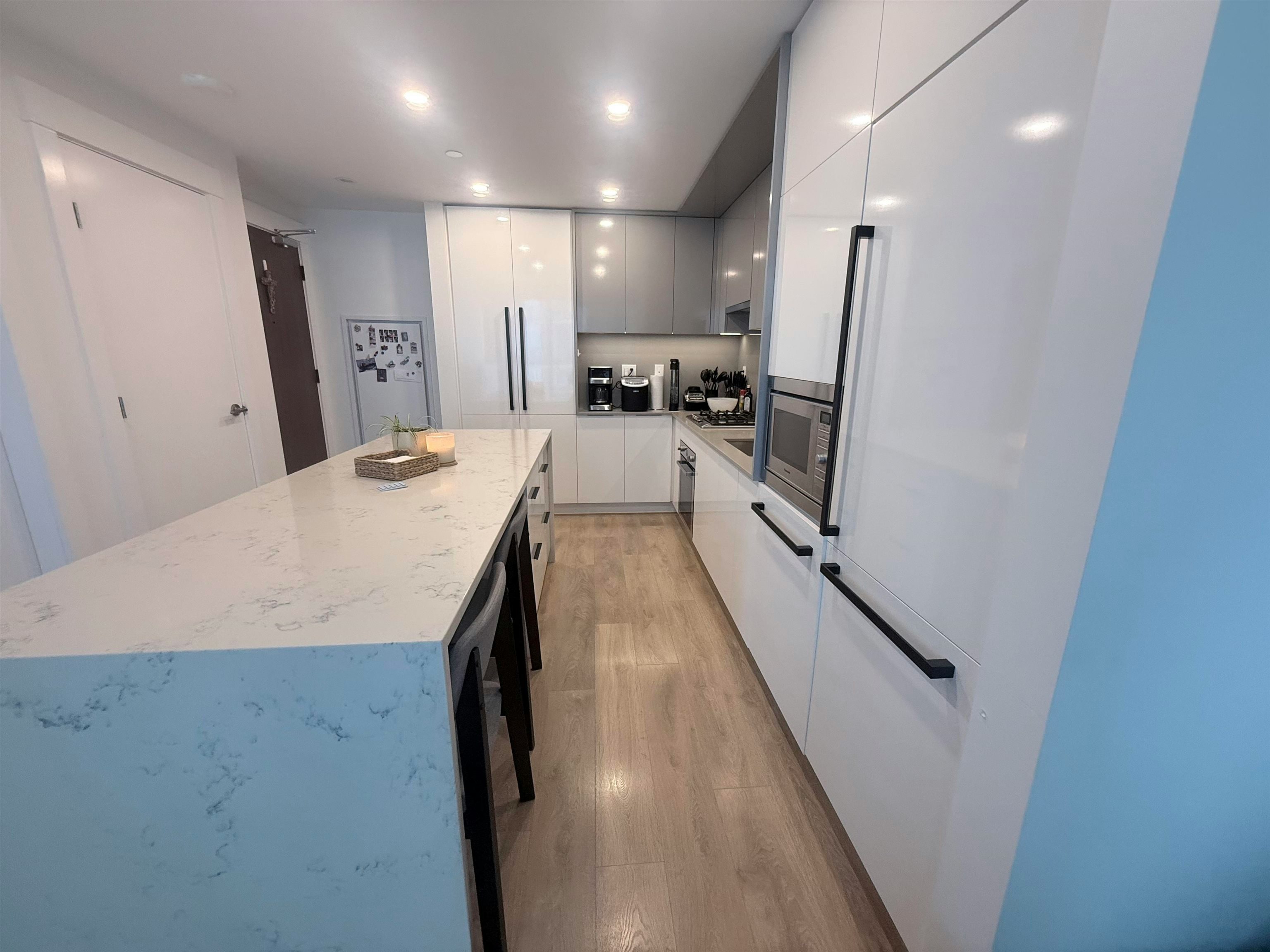 2510-4711 Hazel Street - 2