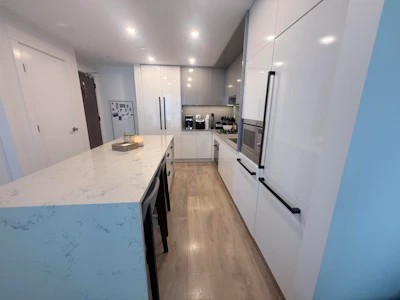 2510-4711 Hazel Street - 2