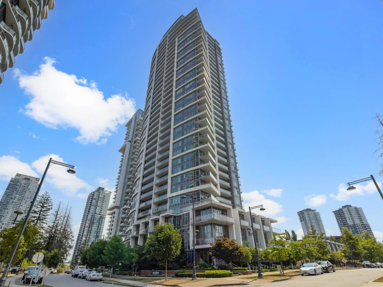 1201-13308 Central Avenue, Surrey, BC, V3T 0M4