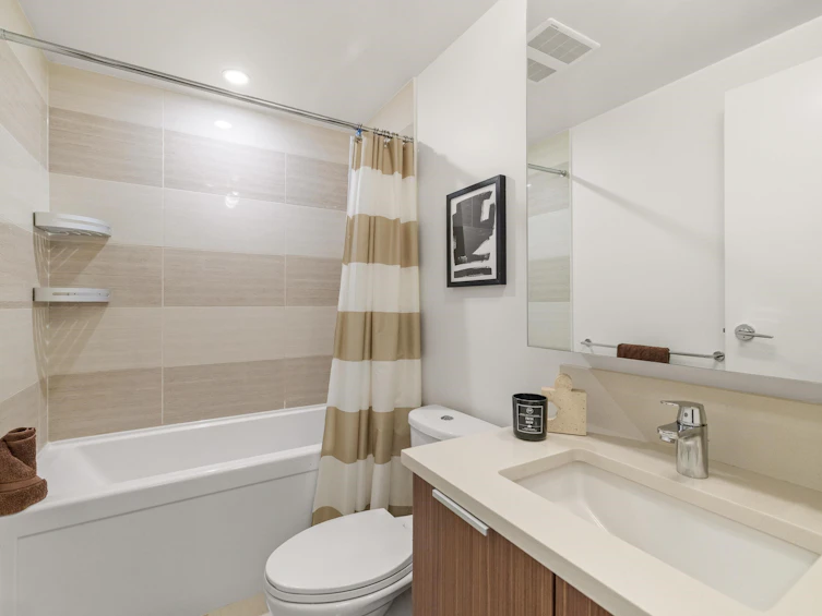 1201-13308 Central Avenue, Surrey, BC, V3T 0M4 - 12