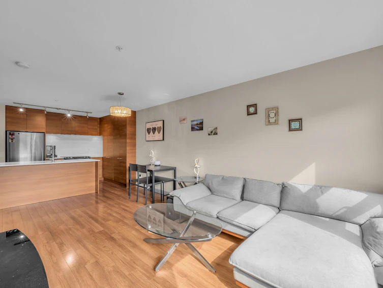 401-1677 Lloyd Avenue, North Vancouver, BC, V7P 0B1 - 10