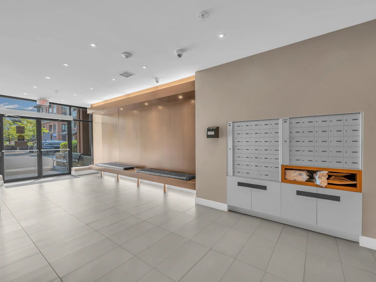 401-1677 Lloyd Avenue, North Vancouver, BC, V7P 0B1 - 24