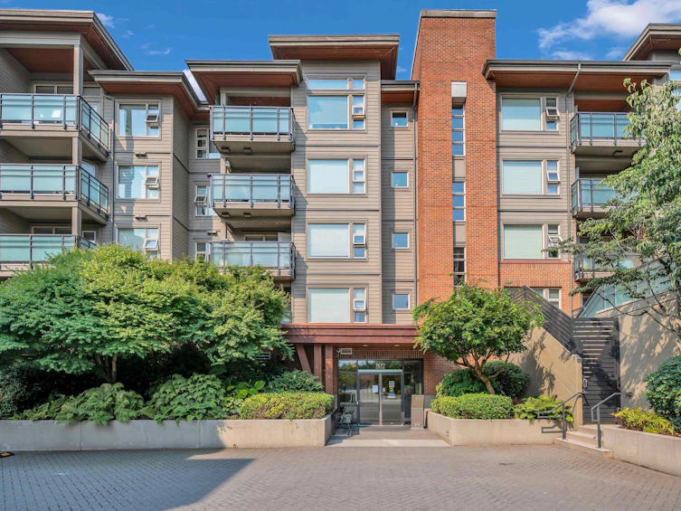 401-1677 Lloyd Avenue, North Vancouver, BC, V7P 0B1 - 25