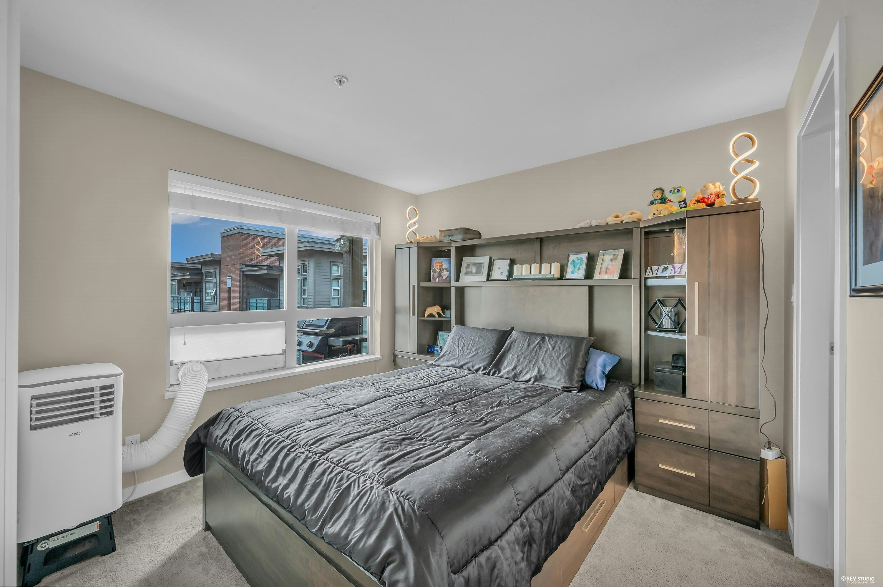 401-1677 Lloyd Avenue, North Vancouver, BC, V7P 0B1 - 11
