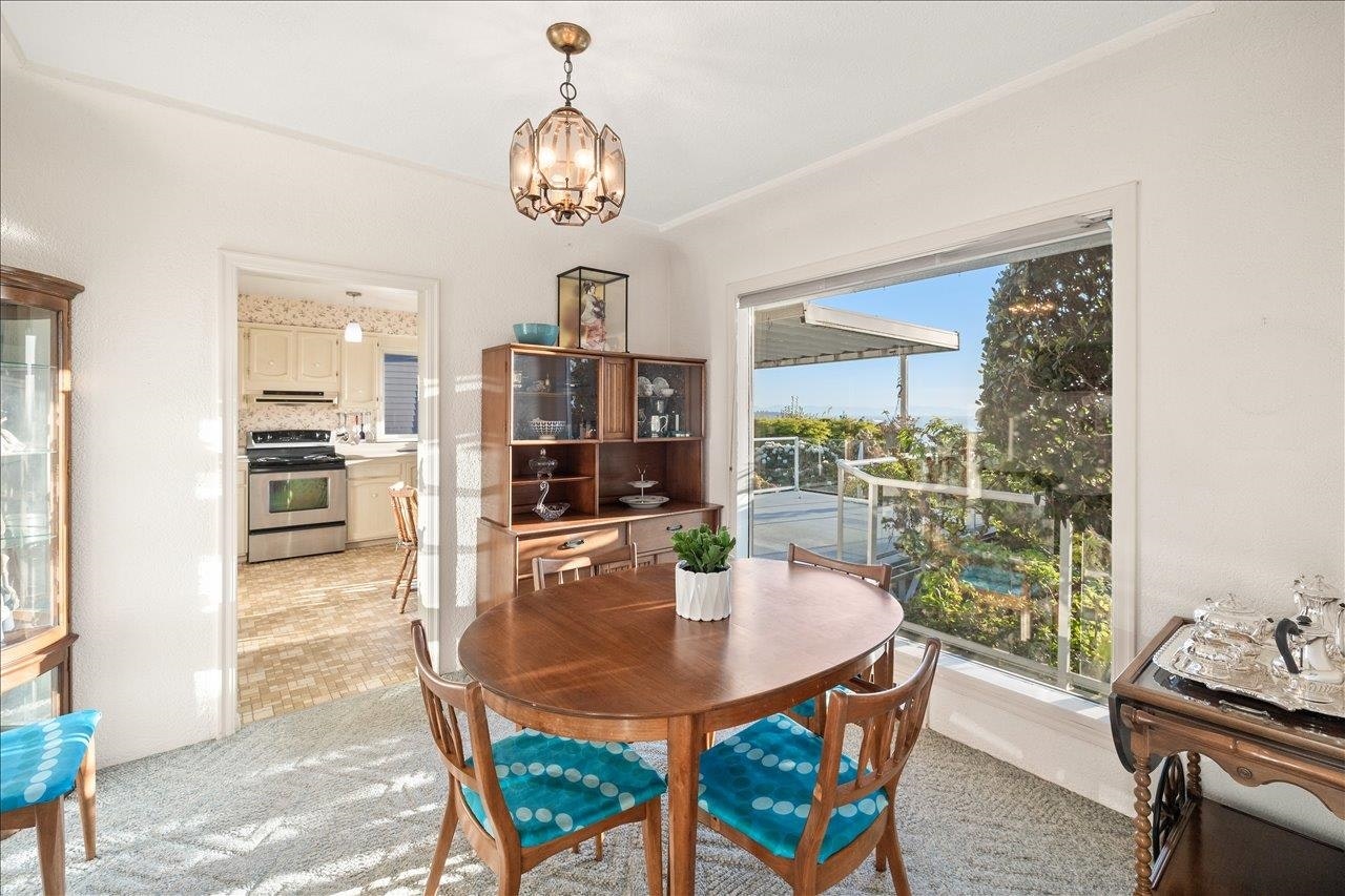 982 Braeside Street, West Vancouver, BC, V7T 2K8 - 8