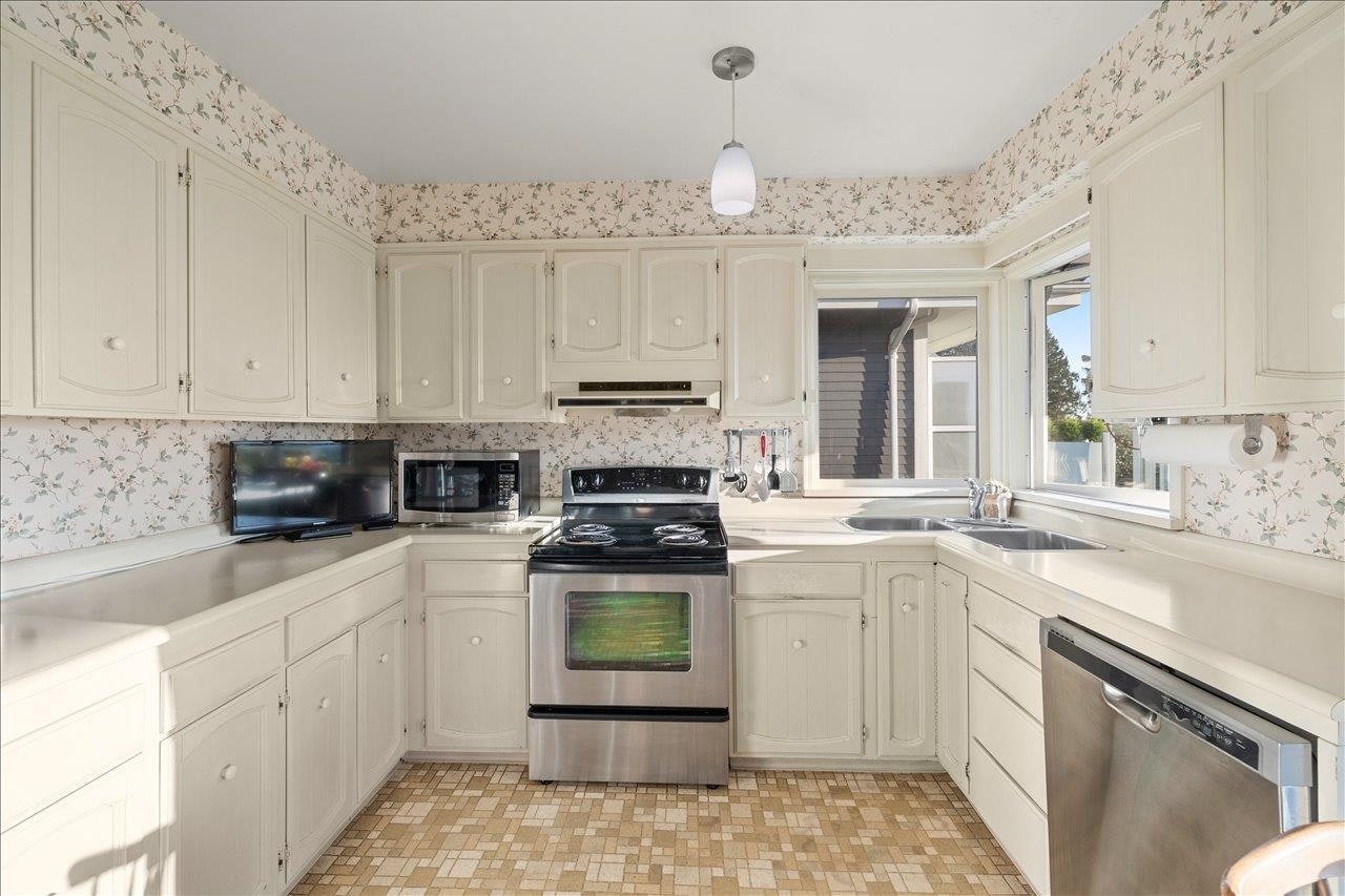 982 Braeside Street, West Vancouver, BC, V7T 2K8 - 11