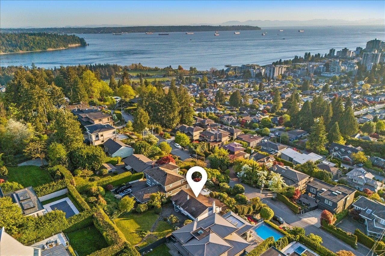 982 Braeside Street, West Vancouver, BC, V7T 2K8 - 39