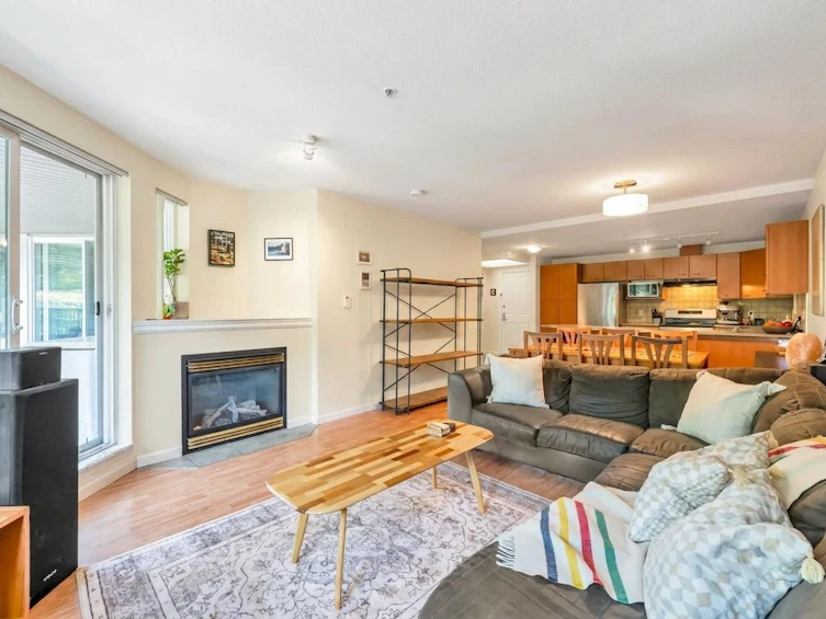 A304-2099 Lougheed Highway, Port Coquitlam, BC, V3B 1A8 - 6