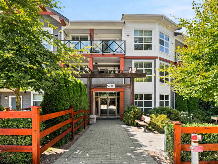 309-14605 Mcdougall Drive, Surrey, BC, V4P 0G7 - 2