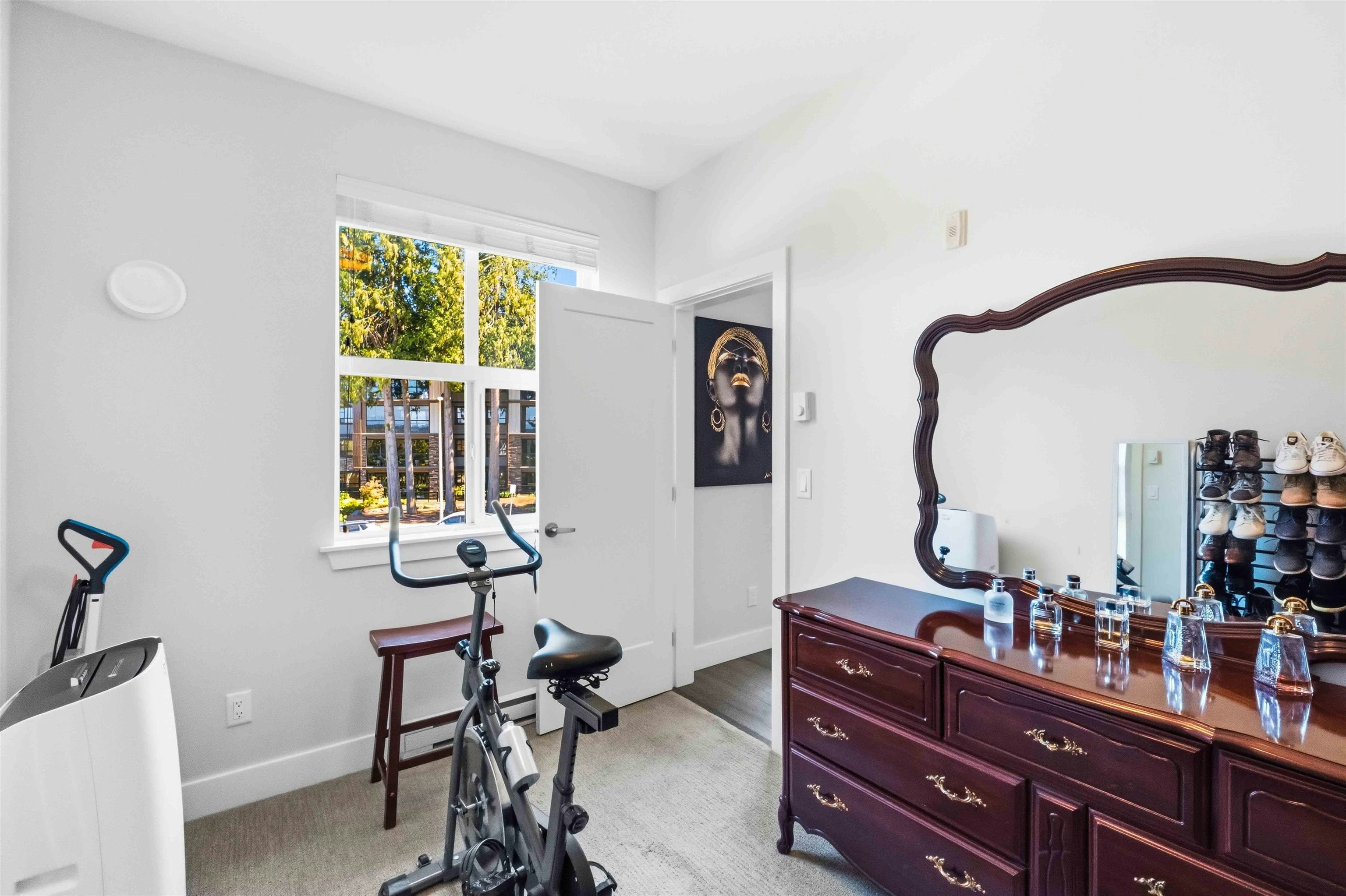 309-14605 Mcdougall Drive, Surrey, BC, V4P 0G7 - 12