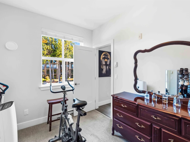 309-14605 Mcdougall Drive, Surrey, BC, V4P 0G7 - 12