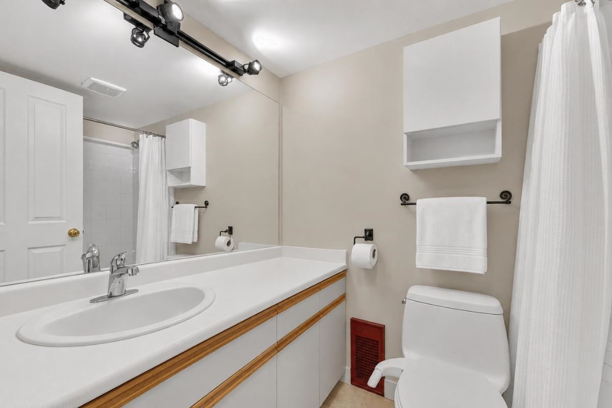 329-1215 Lansdowne Drive, Coquitlam, BC, V3E 2P6 - 18