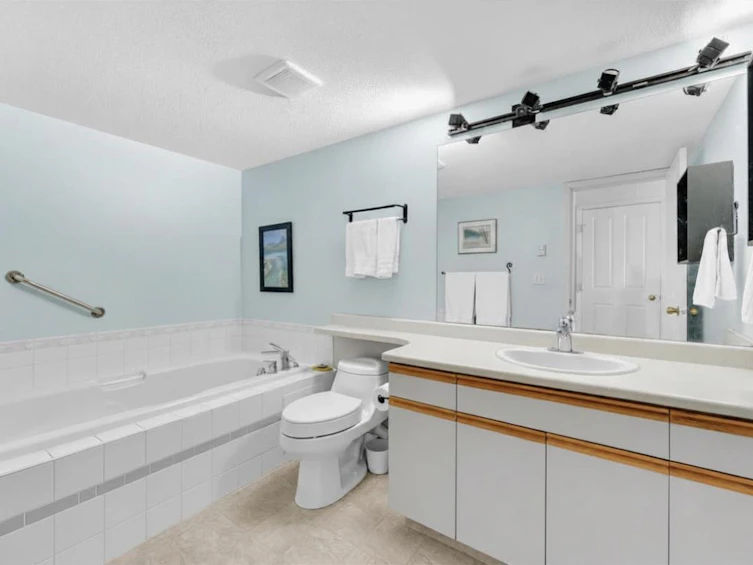 329-1215 Lansdowne Drive, Coquitlam, BC, V3E 2P6 - 14