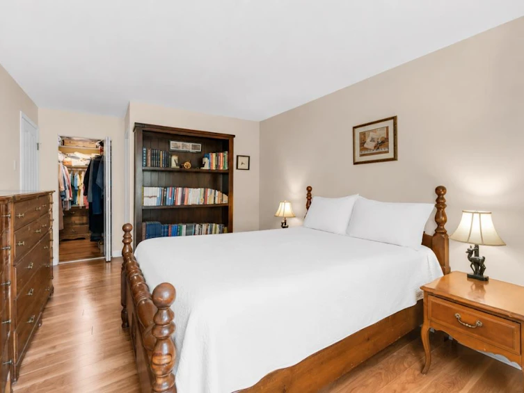 329-1215 Lansdowne Drive, Coquitlam, BC, V3E 2P6 - 12