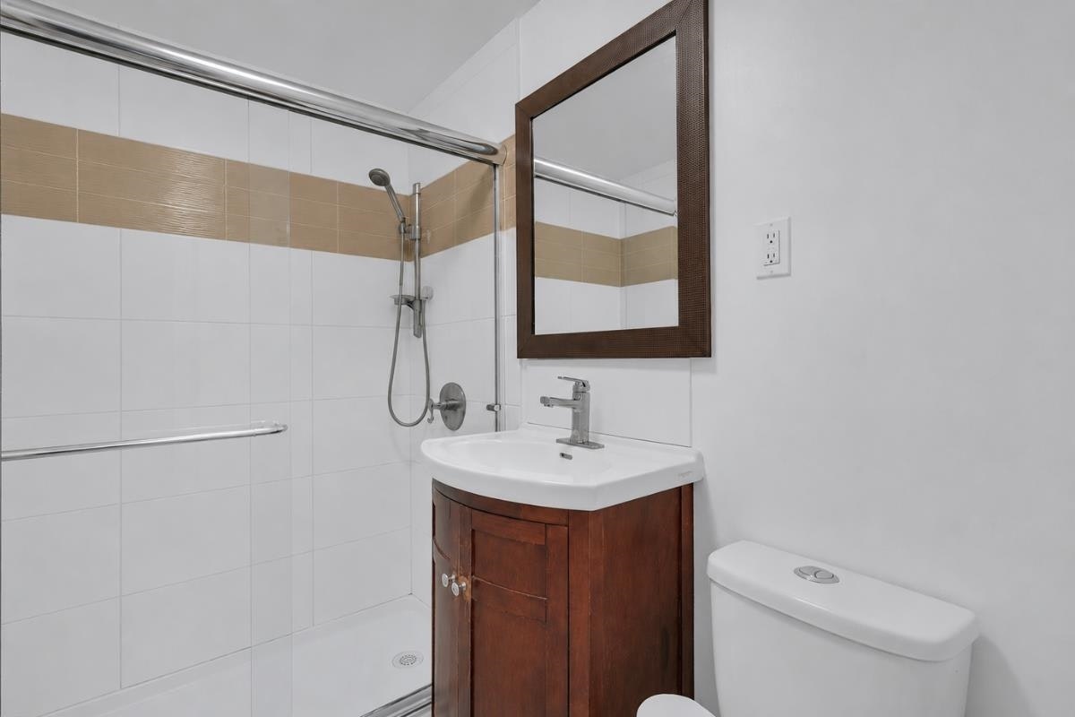 1-1420 Chesterfield Avenue, North Vancouver, BC, V7M 2N4 - 12
