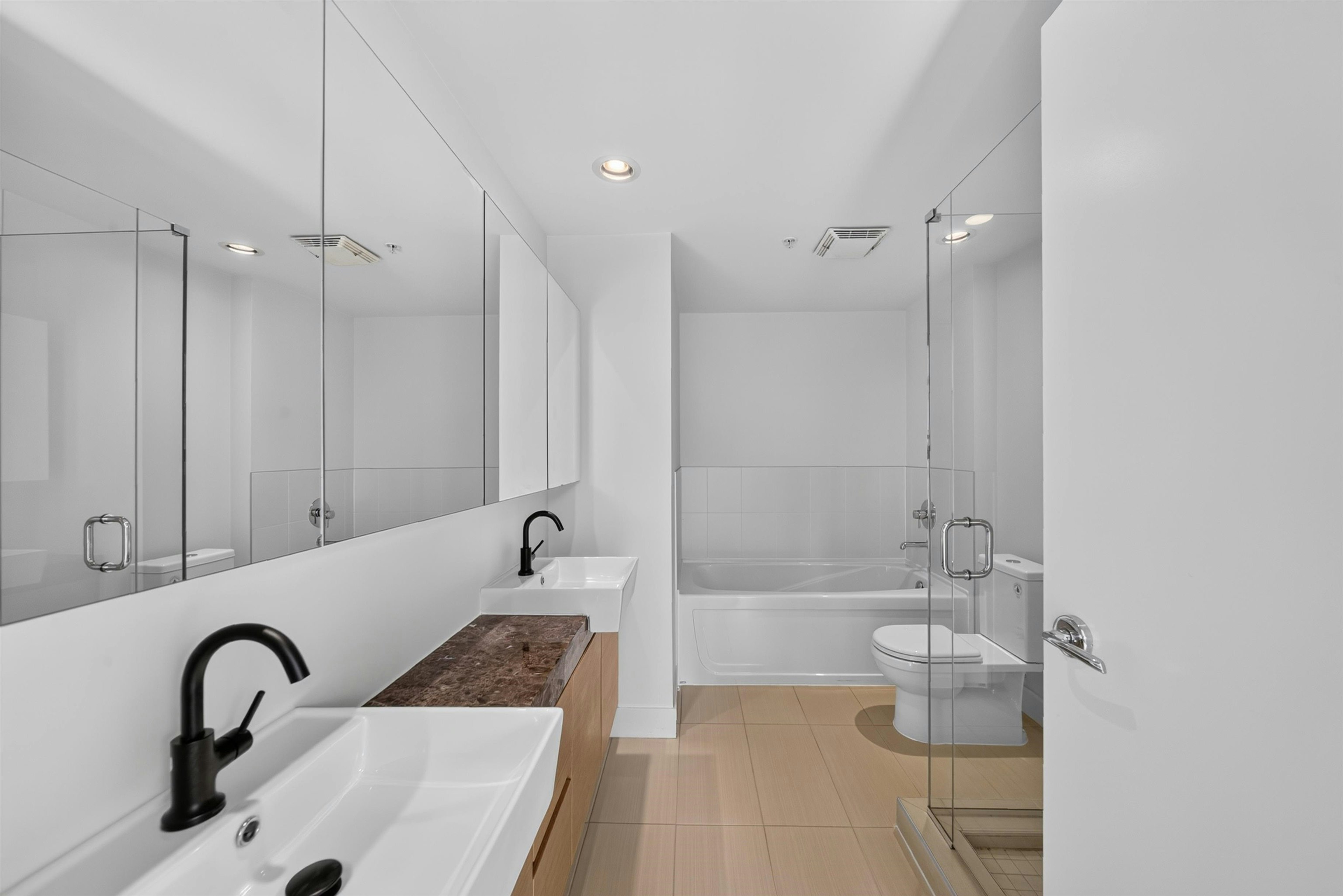 2101-565 Smithe Street, Vancouver, BC, V6B 0E4 - 17