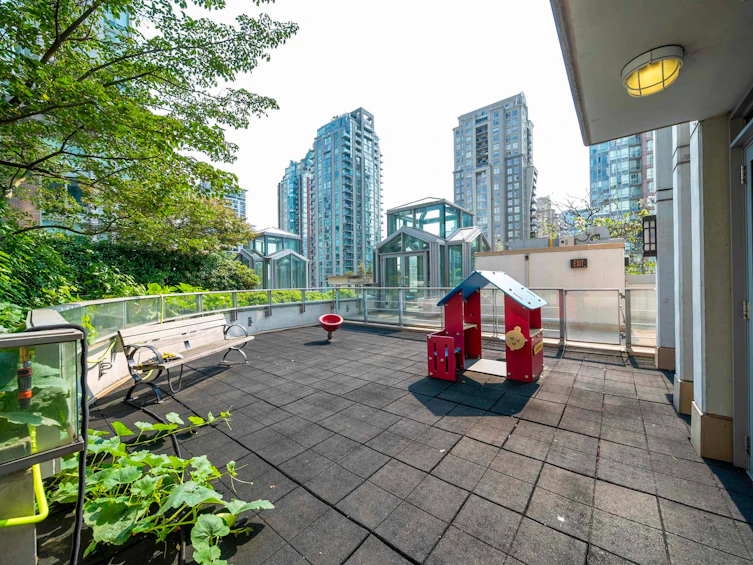 2101-565 Smithe Street, Vancouver, BC, V6B 0E4 - 23