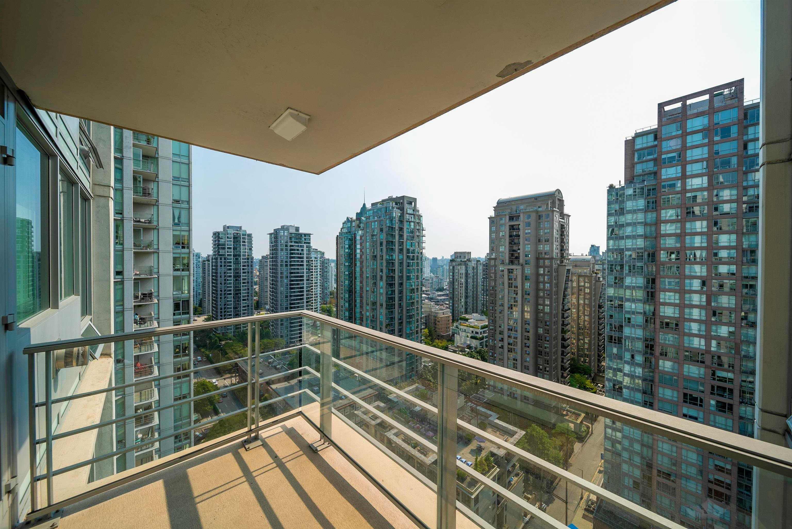 2101-565 Smithe Street, Vancouver, BC, V6B 0E4 - 18