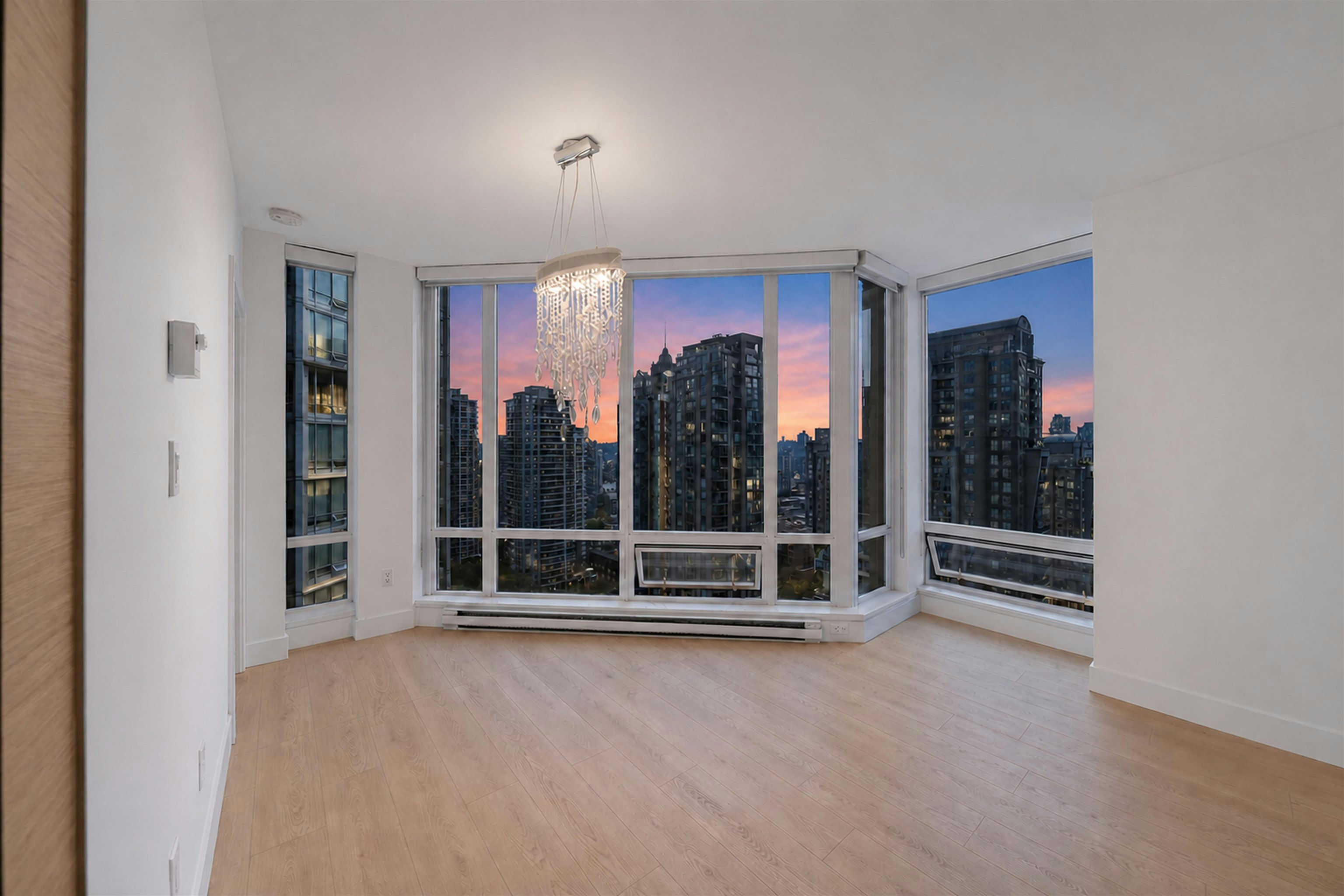 2101-565 Smithe Street, Vancouver, BC, V6B 0E4 - 8