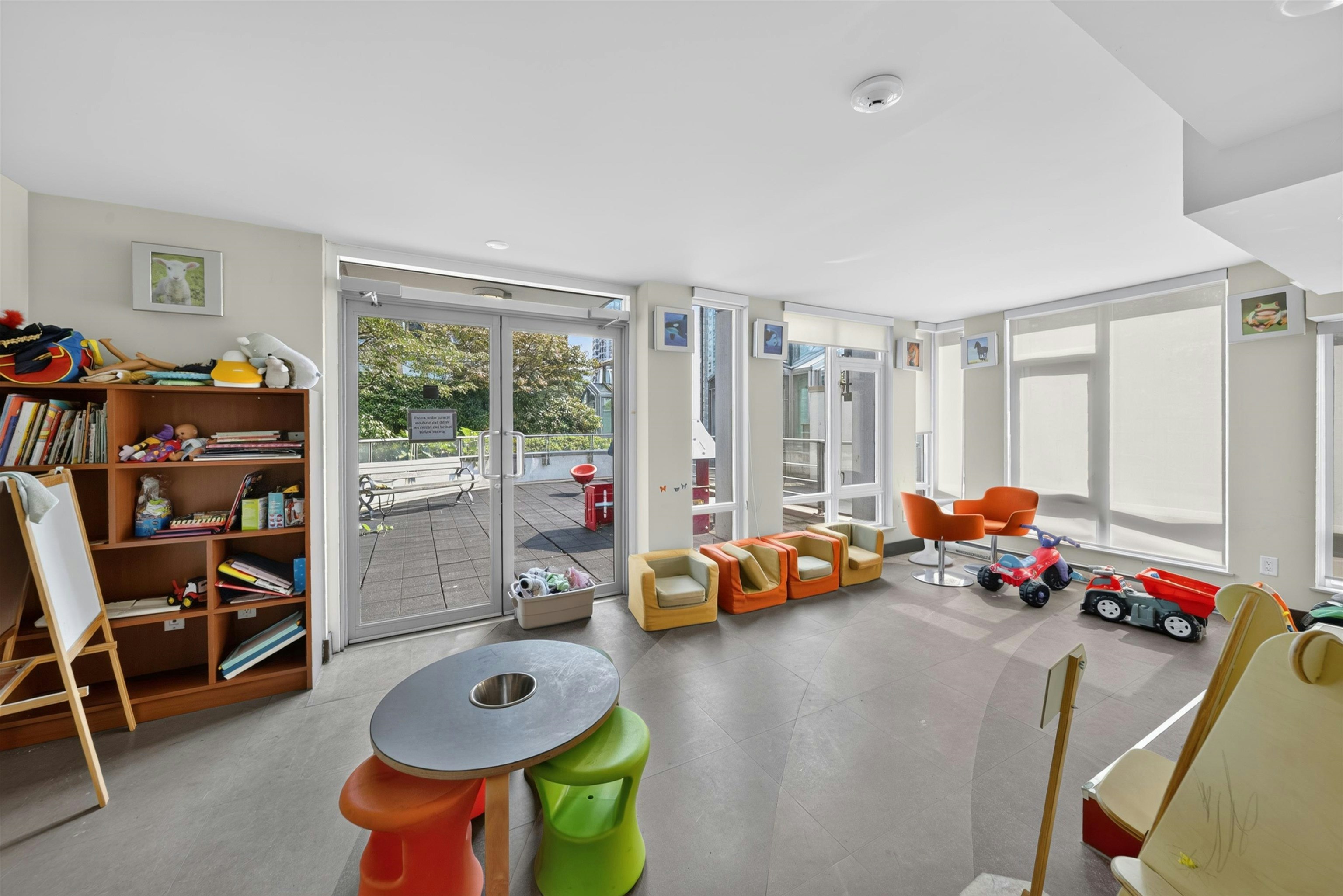 2101-565 Smithe Street, Vancouver, BC, V6B 0E4 - 22