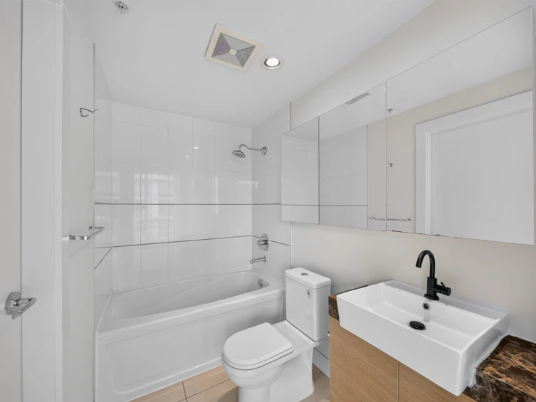 2101-565 Smithe Street, Vancouver, BC, V6B 0E4 - 13