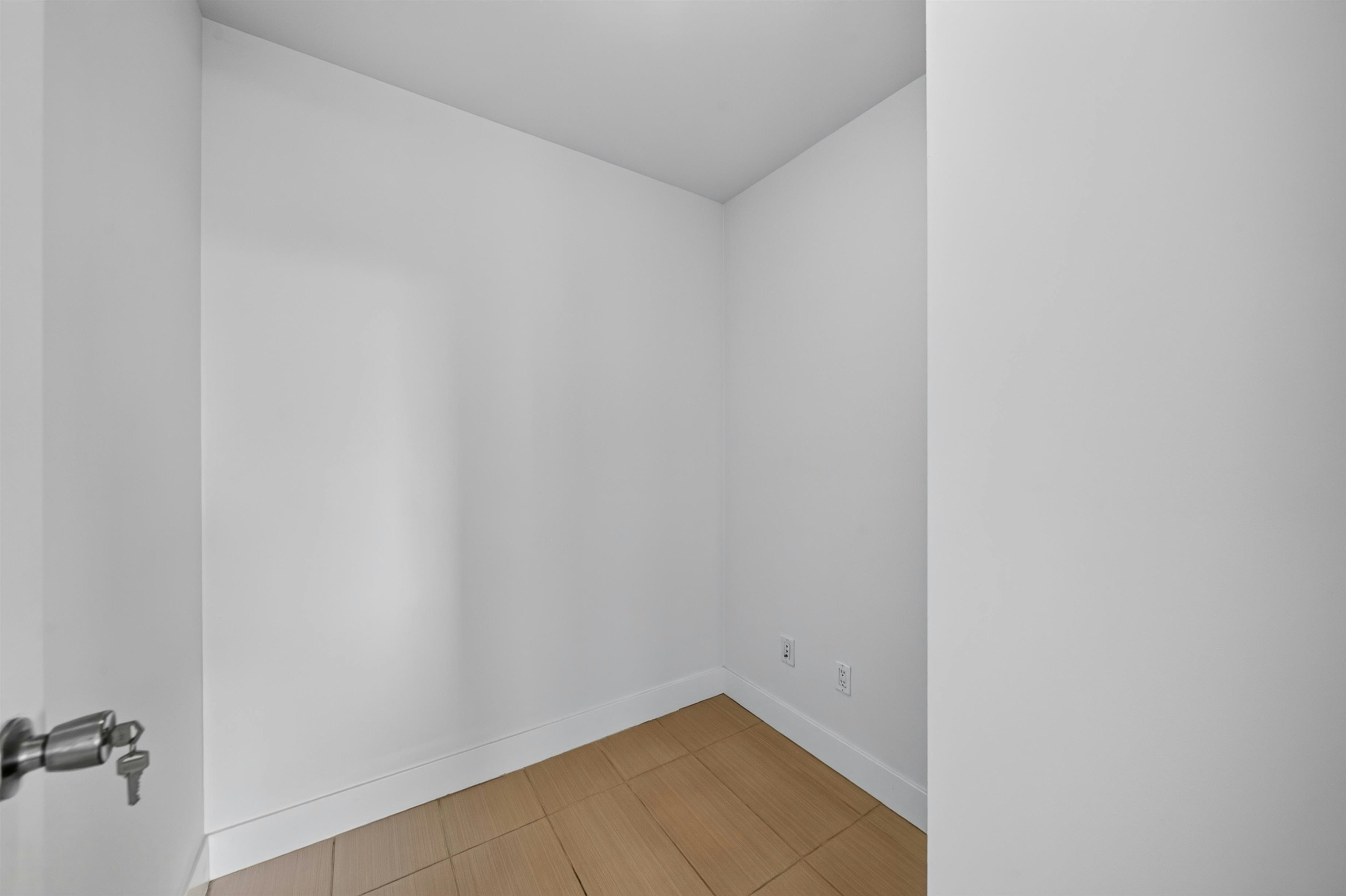 2101-565 Smithe Street, Vancouver, BC, V6B 0E4 - 10