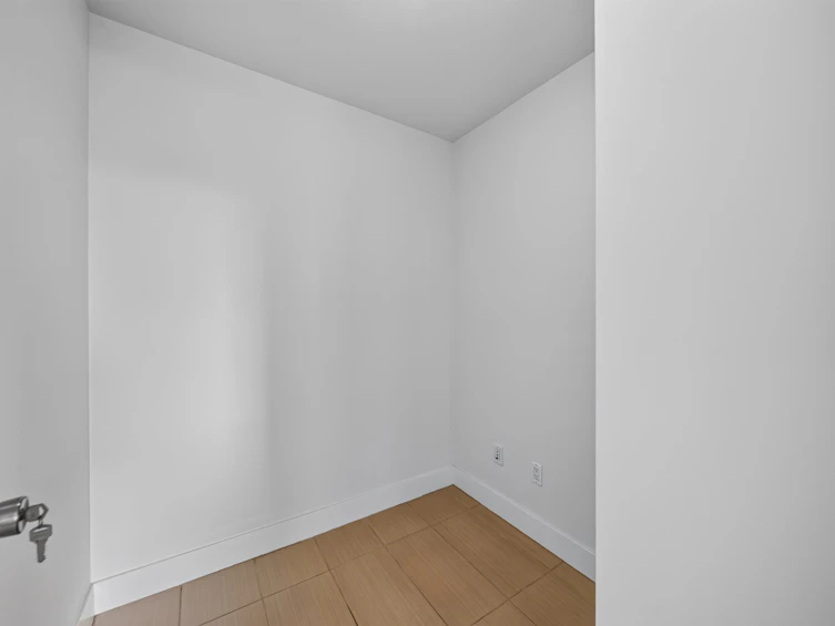 2101-565 Smithe Street, Vancouver, BC, V6B 0E4 - 10