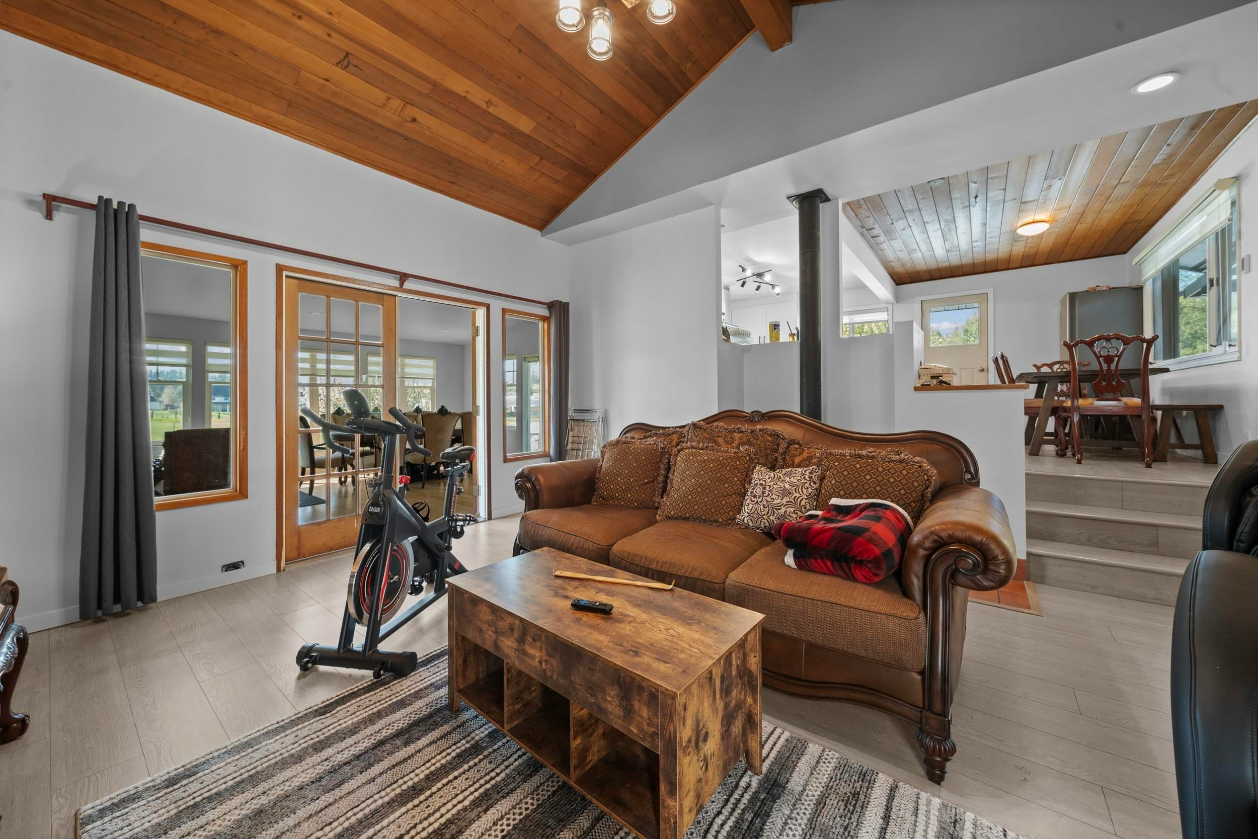 25412 58 Avenue, Langley, BC, V4W 1G7 - 11