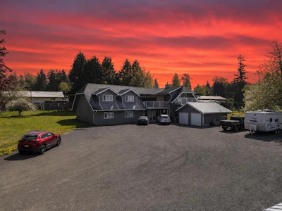 25412 58 Avenue - 2