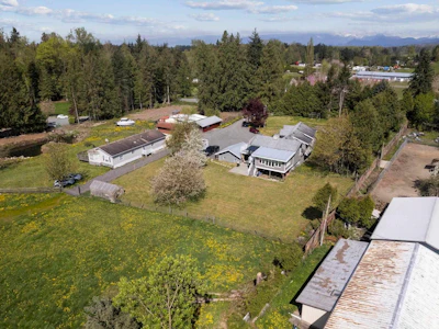25412 58 Avenue - 5