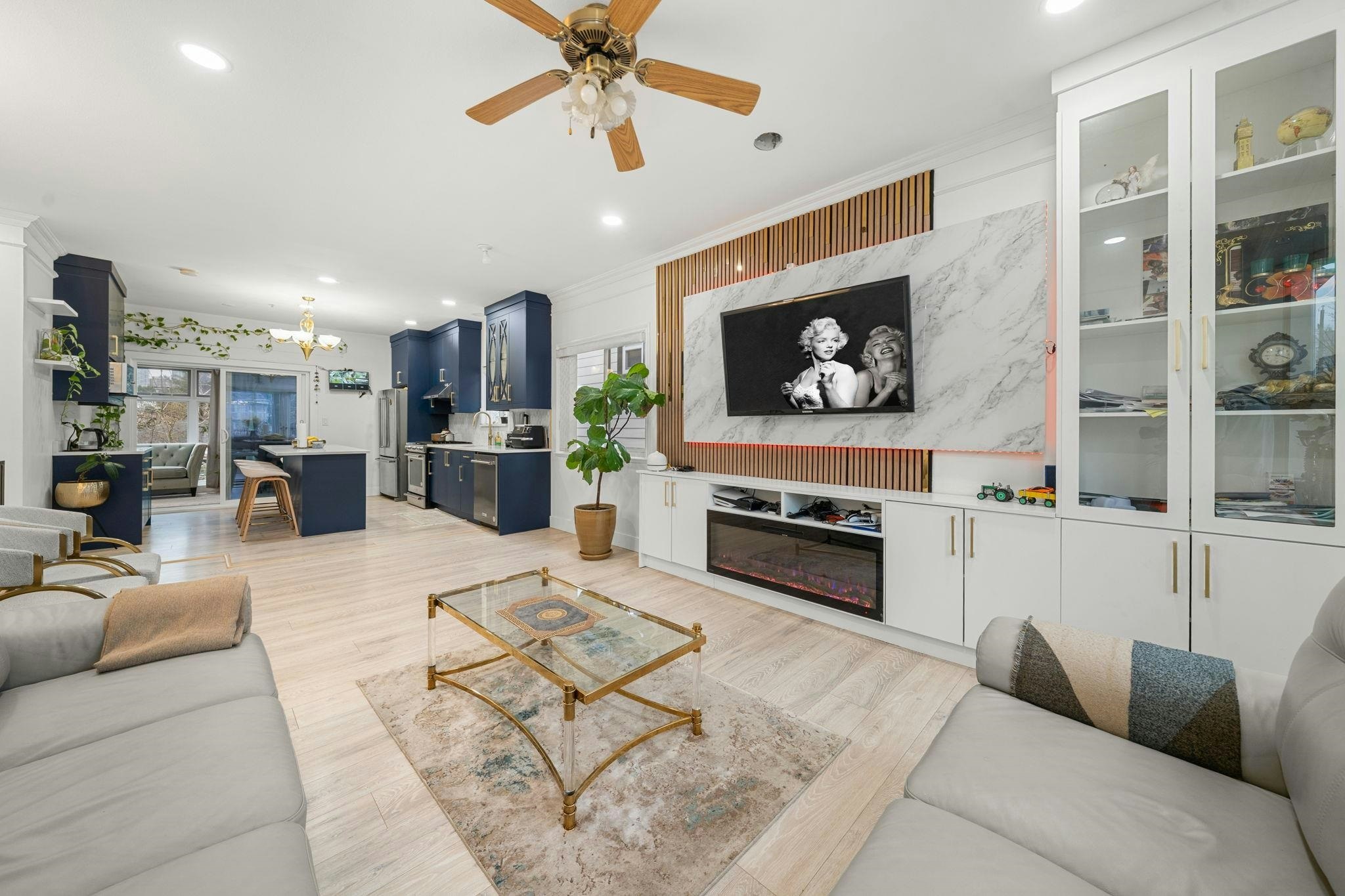 5174 Aberdeen Street, Vancouver, BC, V5R 4M3 - 5
