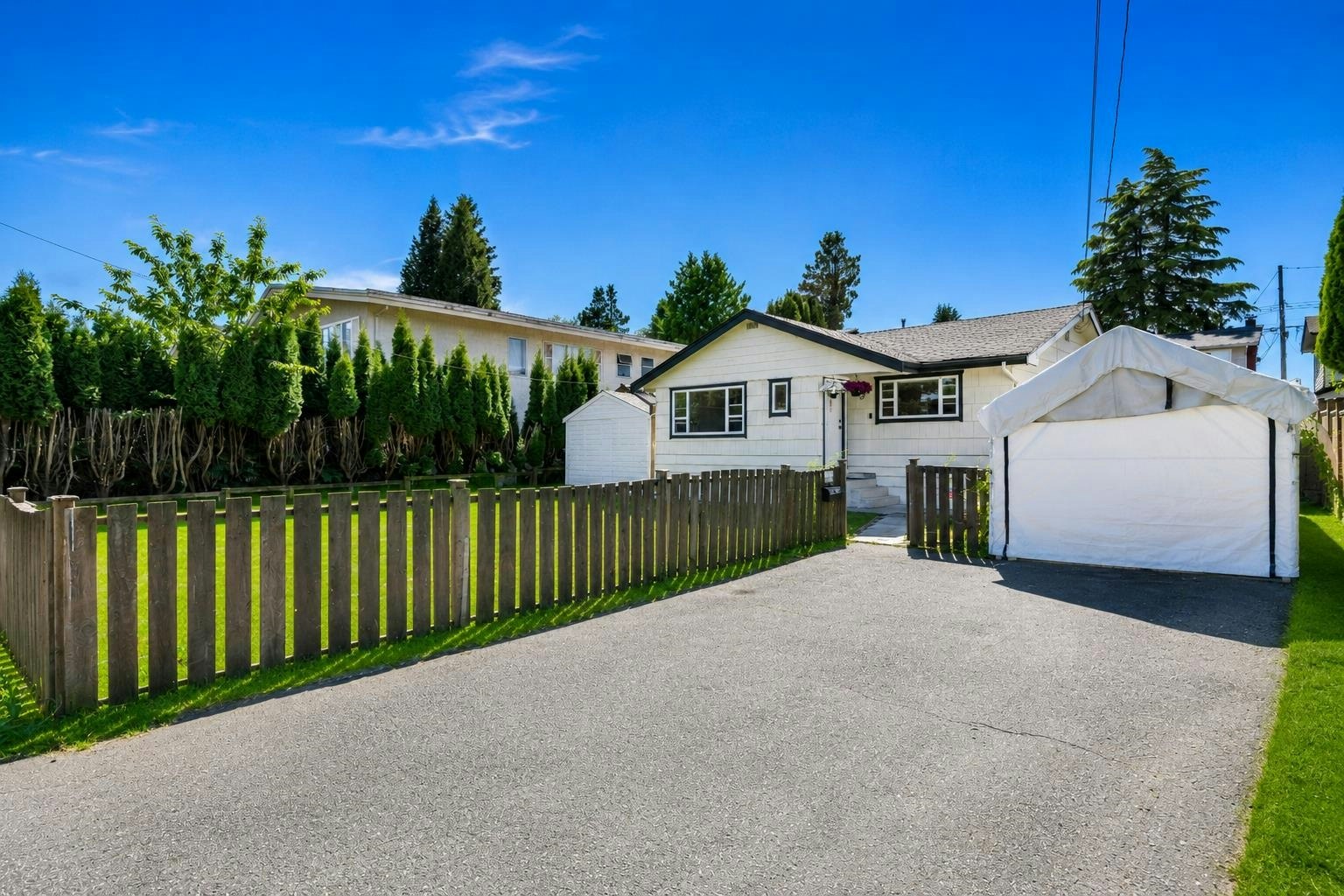 931 Sperling Avenue, Burnaby, BC, V5B 4H7