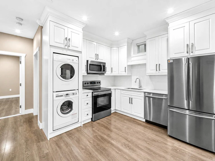 8068 Haig Street, Vancouver, BC, V6P 4R9 - 25