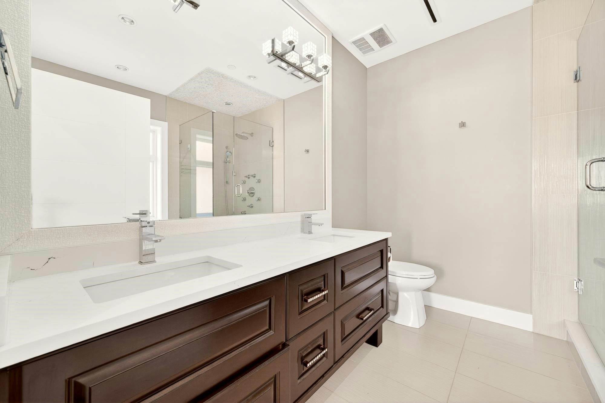 8068 Haig Street, Vancouver, BC, V6P 4R9 - 13