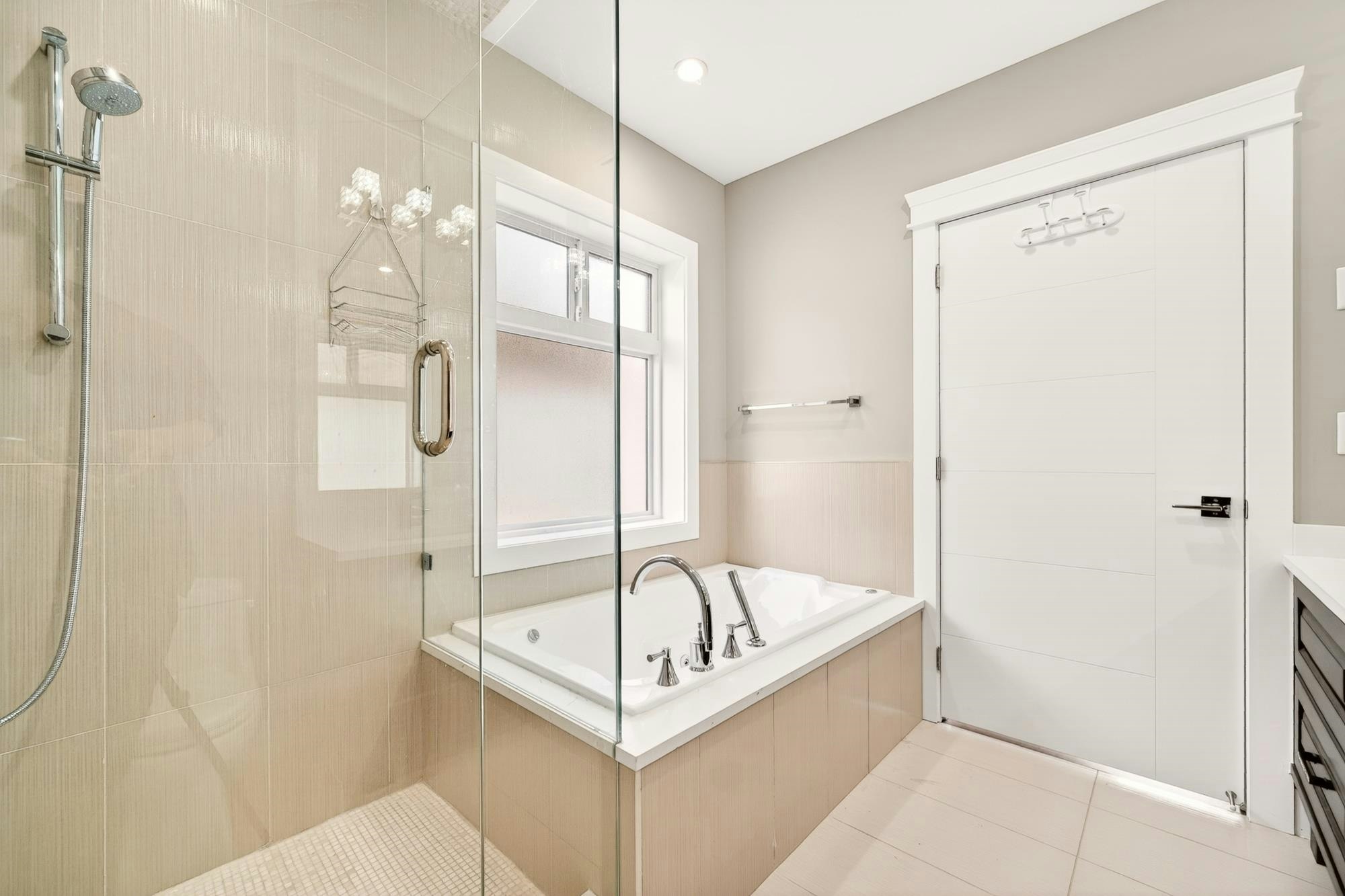 8068 Haig Street, Vancouver, BC, V6P 4R9 - 14